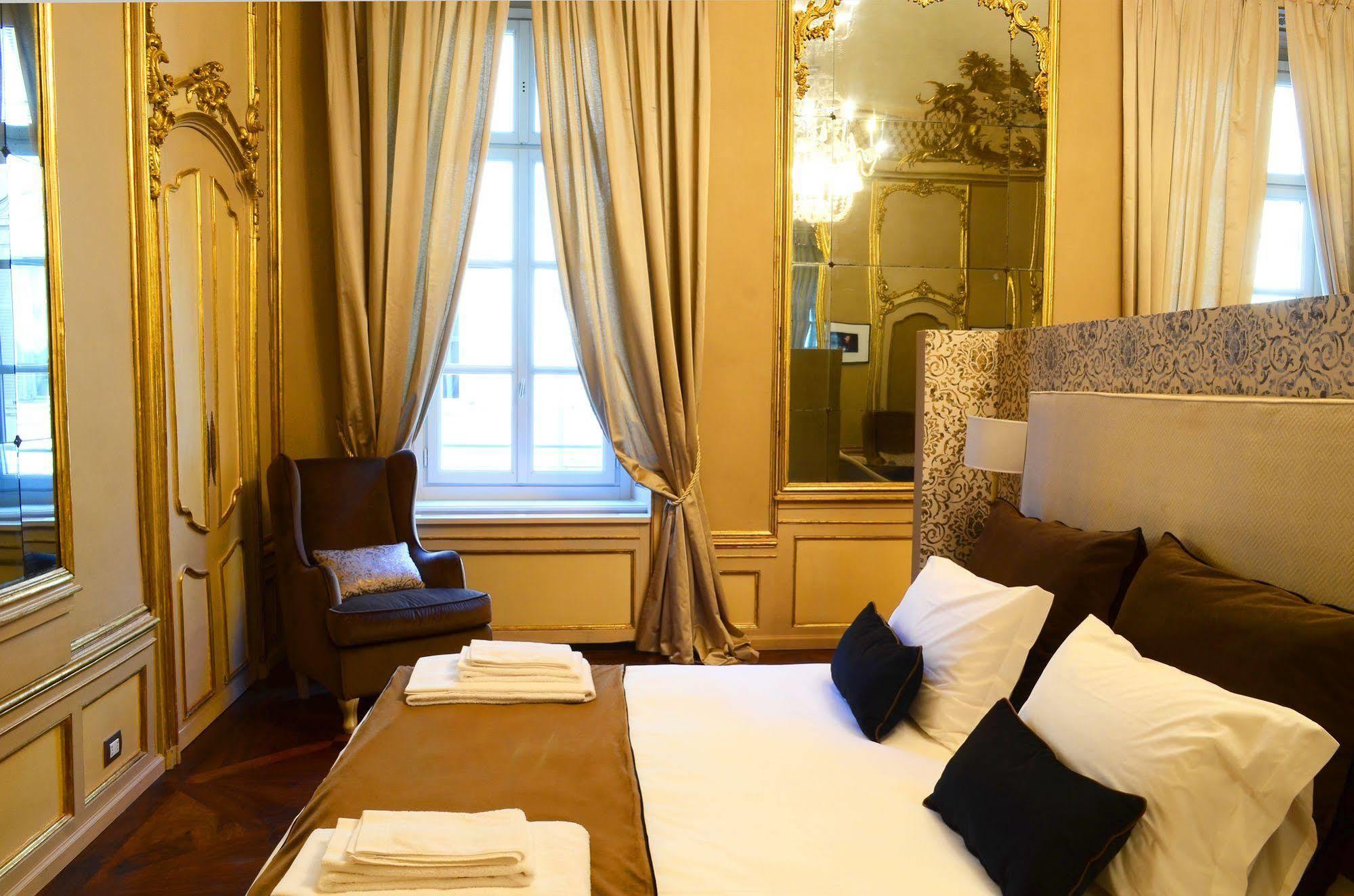 Palazzo Del Carretto Hotel