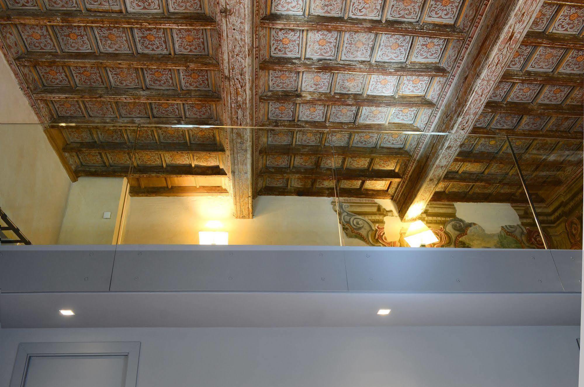 Palazzo Del Carretto *